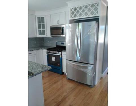 49 Barker St, Fall River, MA 02724 photo 3