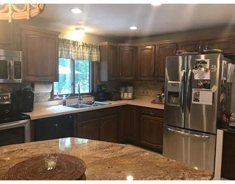 36 Cider Mill Ln, Upton, MA 01568 photo 3