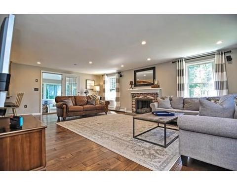 3 Maple Ter, Plainville, MA 02762 photo 9