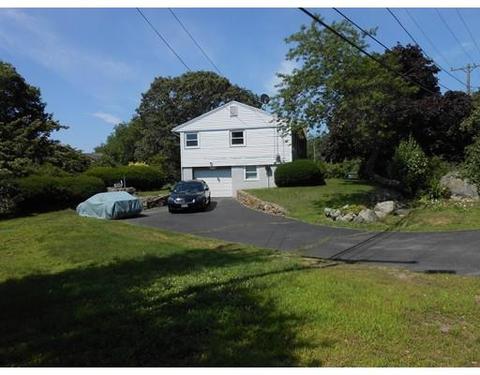 37 Grapevine Rd, Gloucester, MA 01930 photo 4