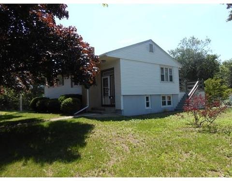 37 Grapevine Rd, Gloucester, MA 01930 photo 3
