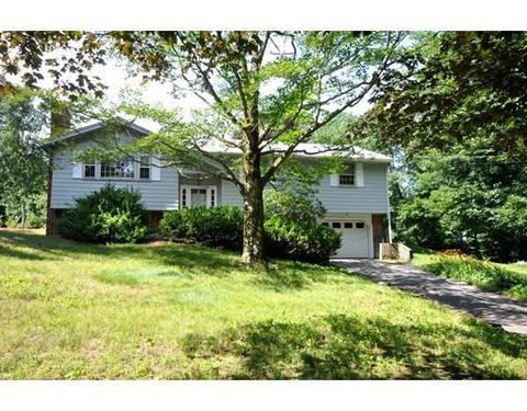 7 Ethelyn Cir, Maynard, MA 01754 photo 1