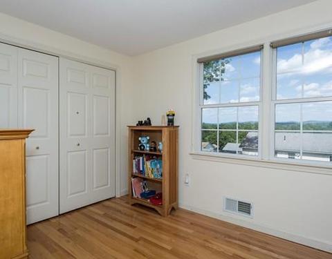 35 Flower St, Springfield, MA 01118 photo 20