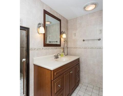 35 Flower St, Springfield, MA 01118 photo 14