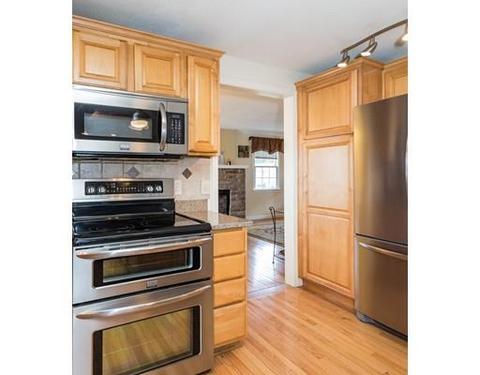 35 Flower St, Springfield, MA 01118 photo 10
