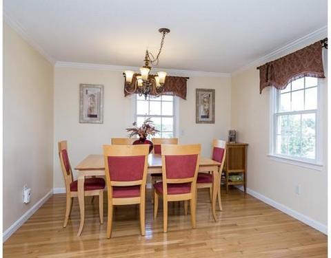 35 Flower St, Springfield, MA 01118 photo 6