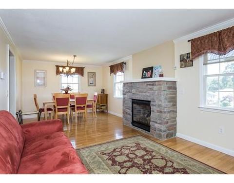 35 Flower St, Springfield, MA 01118 photo 5