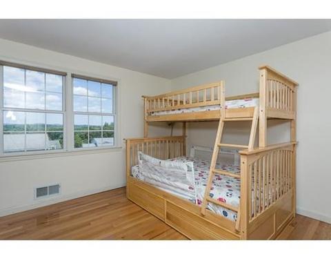 35 Flower St, Springfield, MA 01118 photo 19