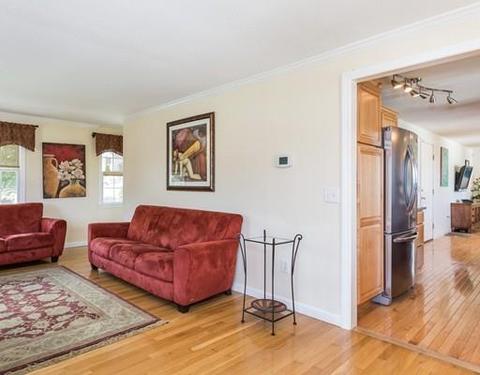 35 Flower St, Springfield, MA 01118 photo 7
