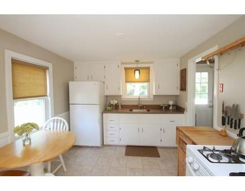 9 Eames St, North Reading, MA 01864 photo 4