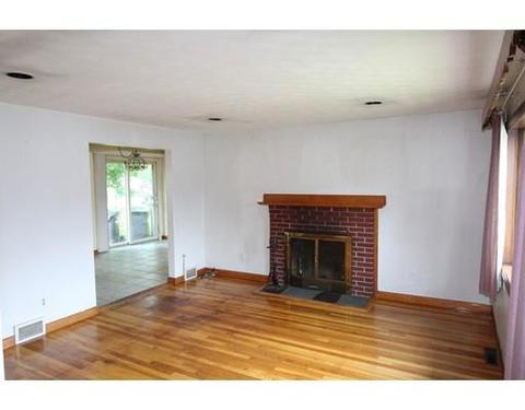 136 Whitehall St, Dedham, MA 02026 photo 4