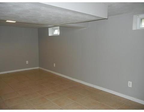 141 Freeman Ter, Springfield, MA 01104 photo 13