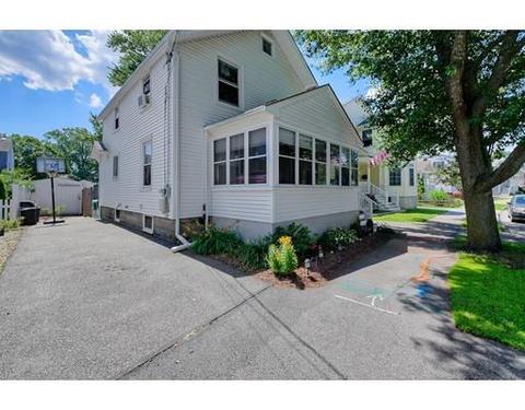 19 Riverside St, Danvers, MA 01923 photo 2