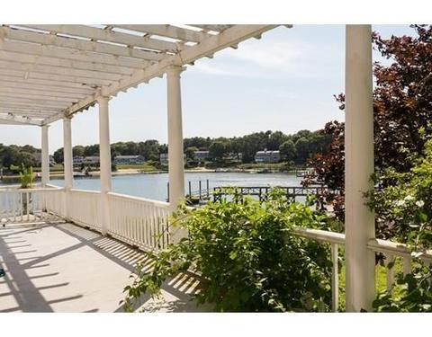 8 Onset Ave, Buzzards Bay, MA 02532 photo 2