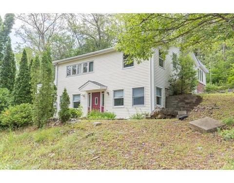 4 Beverly Dr, Georgetown, MA 01833 photo 1