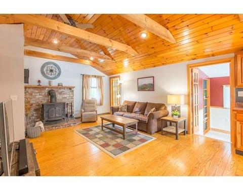 4 Beverly Dr, Georgetown, MA 01833 photo 4