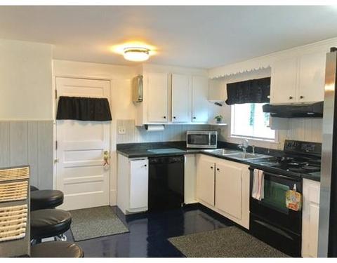 392 Maple St, Danvers, MA 01923 photo 3