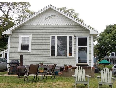 102 Parkwood Dr, Wareham, MA 02571 photo 2