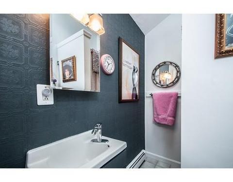 720 State St, Hanson, MA 02341 photo 9