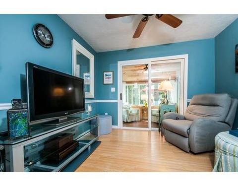 720 State St, Hanson, MA 02341 photo 5
