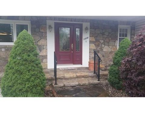 1434 Page Blvd, Springfield, MA 01104 photo 2