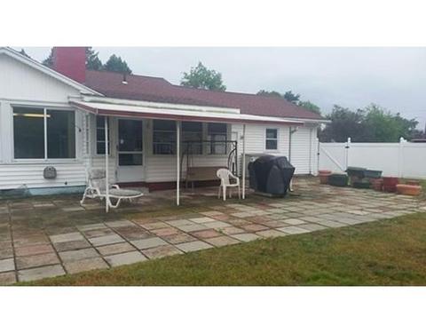 1434 Page Blvd, Springfield, MA 01104 photo 4