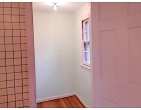 74 Rencelau St, Springfield, MA 01118 photo 19