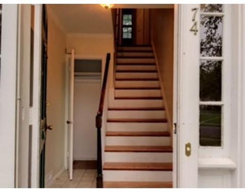 74 Rencelau St, Springfield, MA 01118 photo 9