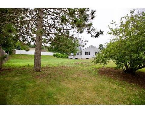 219 Pondview Dr, Chicopee, MA 01020 photo 17
