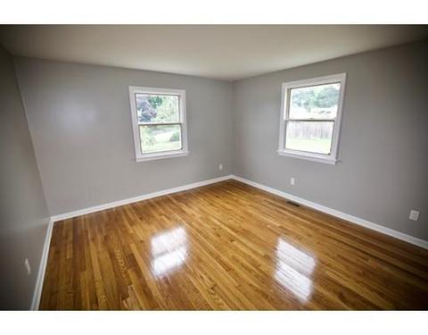 219 Pondview Dr, Chicopee, MA 01020 photo 7