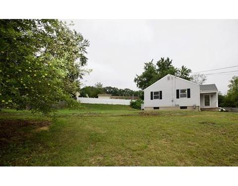 219 Pondview Dr, Chicopee, MA 01020 photo 16