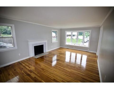 219 Pondview Dr, Chicopee, MA 01020 photo 5