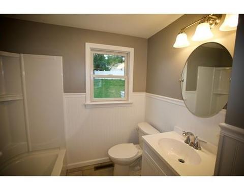 219 Pondview Dr, Chicopee, MA 01020 photo 10