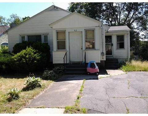 92 Acushnet Ave, Worcester, MA 01606 photo 2