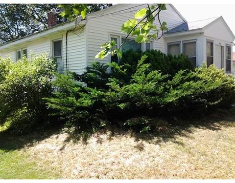 92 Acushnet Ave, Worcester, MA 01606 photo 3