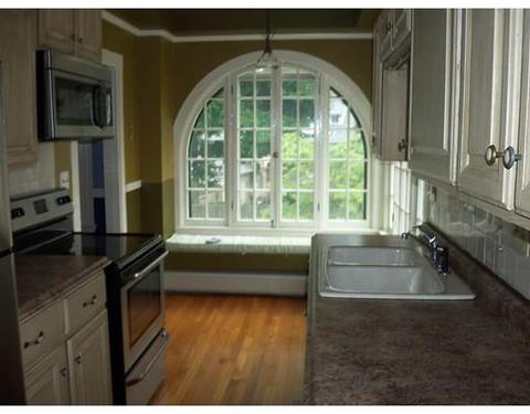 686 Hanover St, Fall River, MA 02721 photo 10