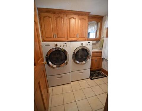 73 Castle St, Springfield, MA 01118 photo 23