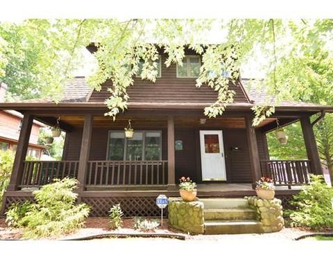 73 Castle St, Springfield, MA 01118 photo 2