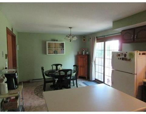 415 James St, Chicopee, MA 01020 photo 7
