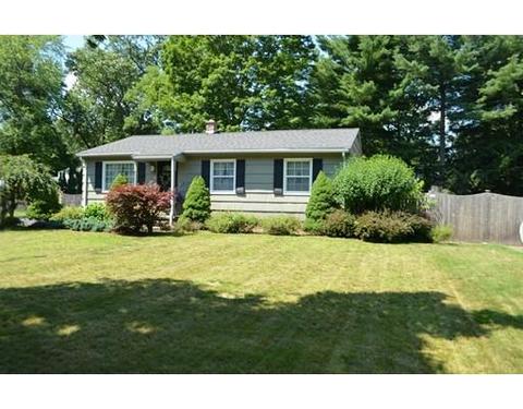 24 Cindy Cir, Springfield, MA 01129 photo 1