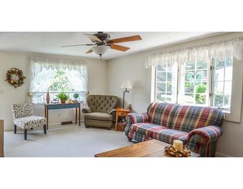 24 Cindy Cir, Springfield, MA 01129 photo 8