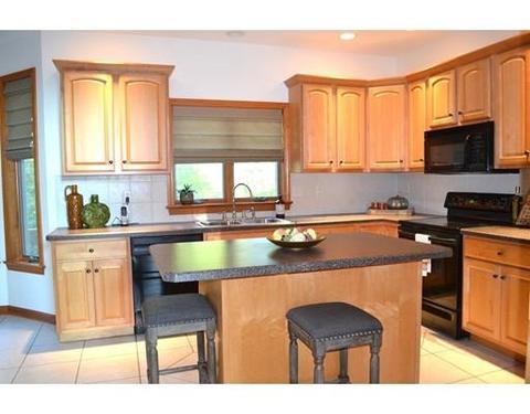 33 Dinis St, Ludlow, MA 01056 photo 11
