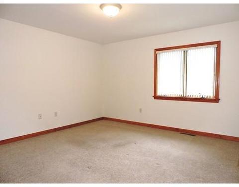33 Dinis St, Ludlow, MA 01056 photo 17