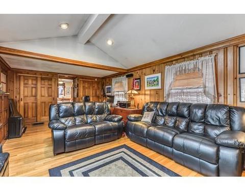 7 Springvale Rd, Reading, MA 01867 photo 11