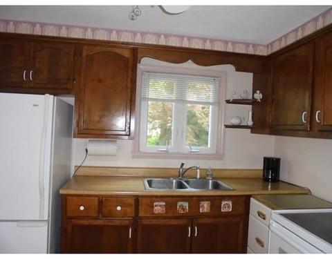 25 Burnside Ter, Springfield, MA 01118 photo 5