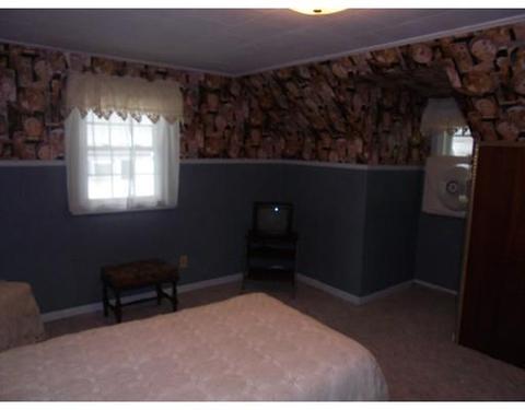25 Burnside Ter, Springfield, MA 01118 photo 14
