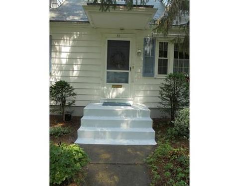 25 Burnside Ter, Springfield, MA 01118 photo 3
