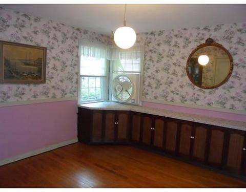 25 Burnside Ter, Springfield, MA 01118 photo 6