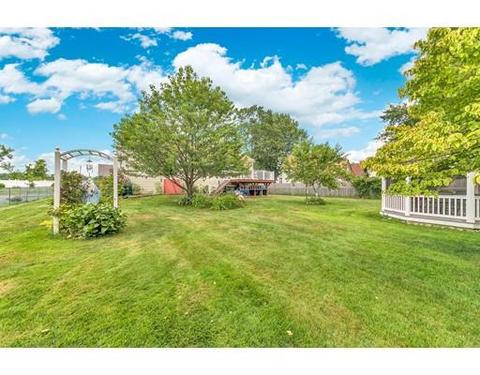 53 Moore St, Springfield, MA 01107 photo 8