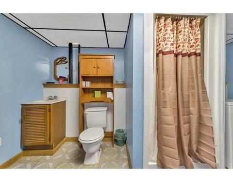 53 Moore St, Springfield, MA 01107 photo 27